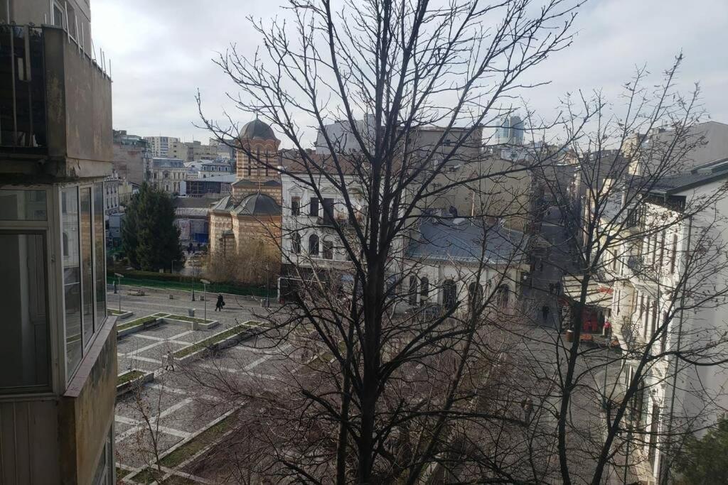 Inchiriez Garsoniera In Regim Hotelier Unirii Bukarest Kültér fotó